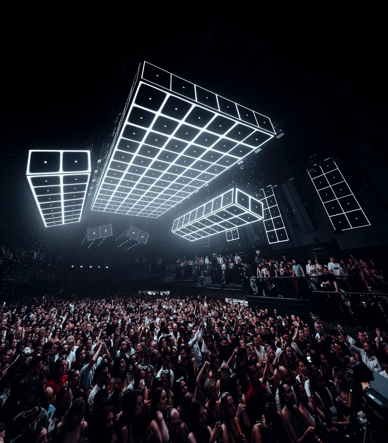 DAVID GUETTA - GALACTIC CIRCUS WHITE GRID CEILING